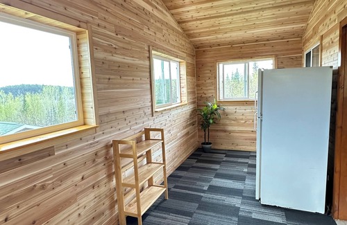 Neebing Cabin | Cozy cabin overlooking Lake Superior.
