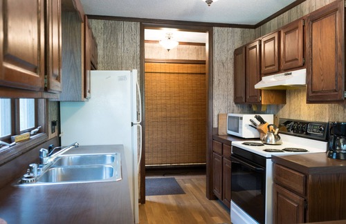 Branch Cabin | Cozy Cabin to Fish, Kayak, and Canoe the Pere Marquette River
