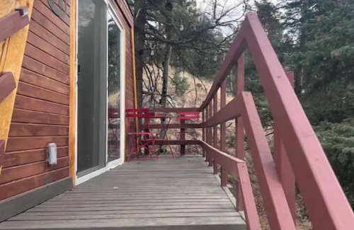Florissant Cabin | Cozy Cabin