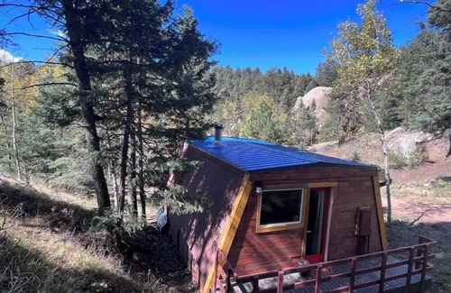 Florissant Cabin | Cozy Cabin