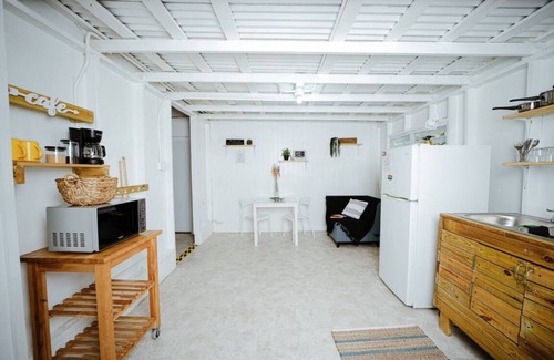 Guayama House | Cozy cabin with hot water jacuzzi and AC in the mountains of Guayama.