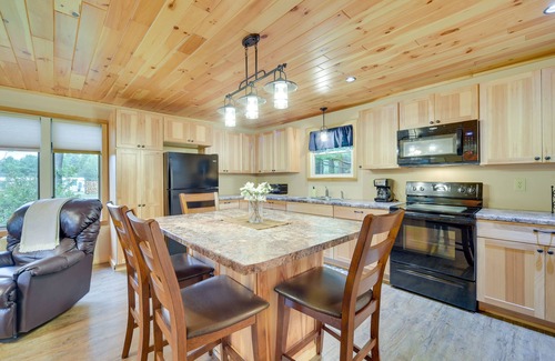 Cable Cabin | Cozy Cable Cabin Rental - Pet Friendly!