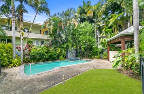 Cairns North Apartment | Cozy Cairns Stay - Near Airport, City & Esplanade