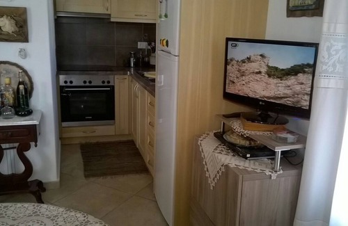 Moutsouna Apartment | Cozy, calming, private apt. w/ magnificent panoramic seaview!