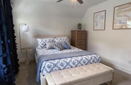 West Columbus House | Cozy Campbell Bungalow