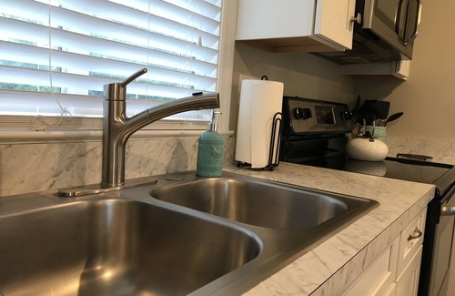 Bausman House | Cozy Cape Stay Near Millersville University