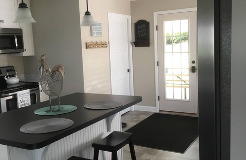 Bausman House | Cozy Cape Stay Near Millersville University