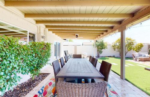 Village Grove House | Cozy Casa on Coronado
