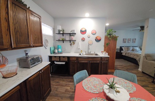 Huachuca City Cottage | Cozy Casita with Stunning Mountain Views & Relaxing Amenities