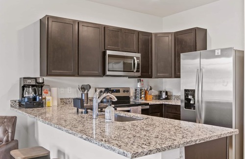 Luray House | Cozy Cavern Compounds | 2 Luray Townhomes