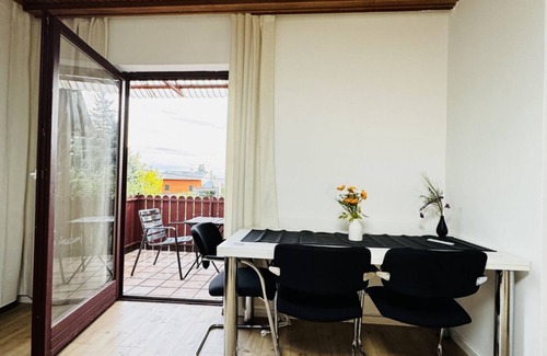 Meidling Apartment | Cozy Central 8BR Apt w/Garden & Terrace, Up to 24P