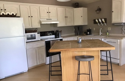 Grand Lake Cabin | Cozy Chalet - 1 mile from town entrance! Lake Views!