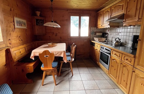 St. Niklaus Ski Chalet | Cozy chalet in the mountains