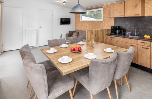 Borger Ski Chalet | Cozy Chalet w/Shared Pool