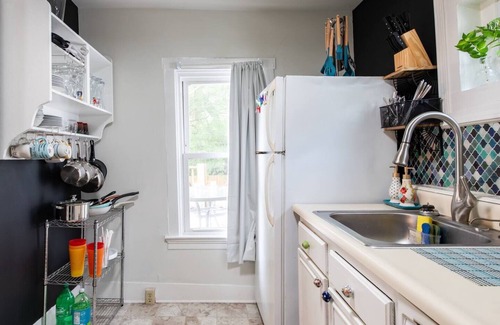 Clifton Apartment | Cozy & Charming Frankfort Ave Apartment Hideaway