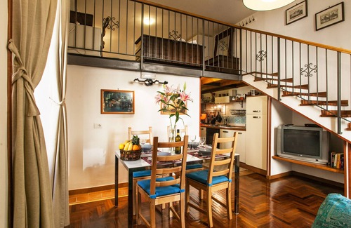 Salario Apartment | Cozy Charming Quiet Studio a few meters from Villa Borghese - a/C, Wifi, TV SaT