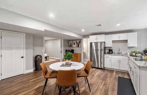 Sturbridge Apartment | Cozy Chic Countryside Haven - Sleeps 4 , Firepit