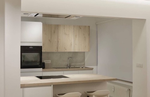 Guillemins Apartment | Cozy City Apartment in Liege