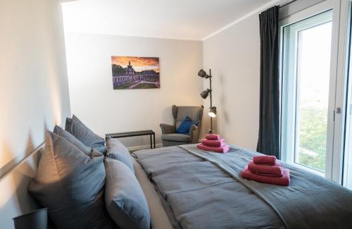 Friedrichstadt Apartment | Cozy City Dream Apartment mit Terrasse und Parkplatz - 90m²