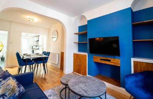 Splott House | Cozy City Townhouse - Free Parking