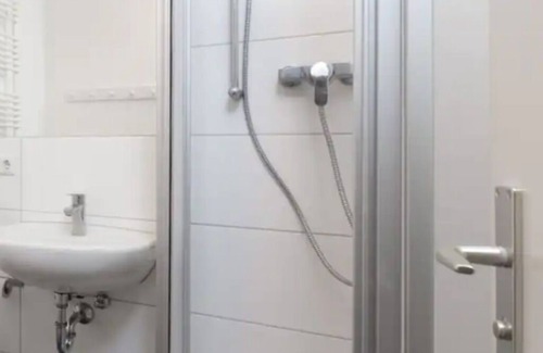 Gesundbrunnen Apartment | Cozy, Clean and ecofriendly entire apartment in Centre of Berlin-Pet friendly