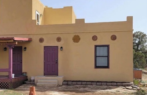 Walsenburg Apartment | Cozy & Clean Casita w/Hammocks & Disc Golfn
