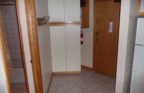 Winter Park Condo | Cozy, Clean, DIRECT Ski-in Ski-Out Top-Floor Studio at Iron Horse