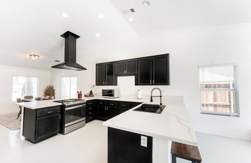 Coachella House | Cozy Coachella Home 4BR 2BA + Heated Pool