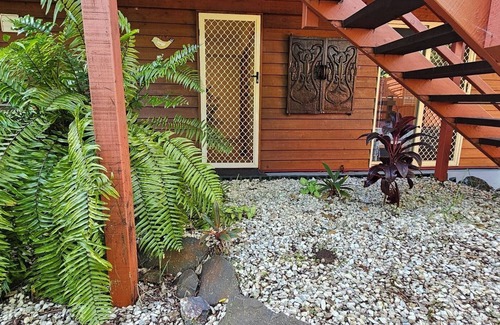 Eagle Heights Apartment | Cozy Comfort is a self contained apartment surrounded by beautiful greenery.
