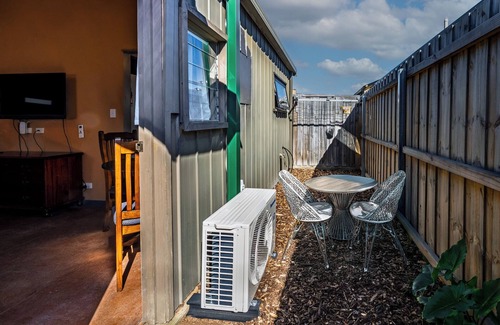 Ocean Grove Apartment | Cozy comfort at 106 Thacker St