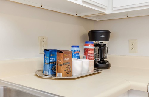 Greenville House | Cozy, Comfortable 2/1.5 Condo! Queen Beds, Fully Stocked Kitchen