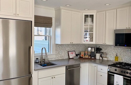 Provincetown House | Cozy Commercial Street Retreat