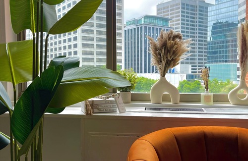 North Rosslyn Condo | Cozy Condo in Arlington - Near Metro & Minutes from DC - Sleeps 4