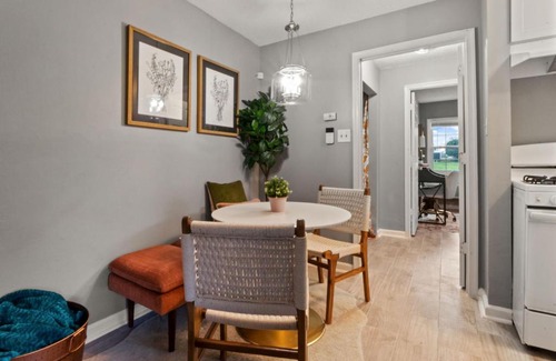 Huntington Apartment | Cozy Condo in City: Just Steps to the Metro!
