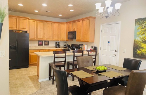 Mesquite Condo | Cozy Condo w/pool,hot tub, garage,golf,trails