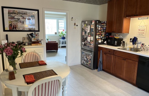 Lenox Condo | Cozy Condo, walk to town, private and bright