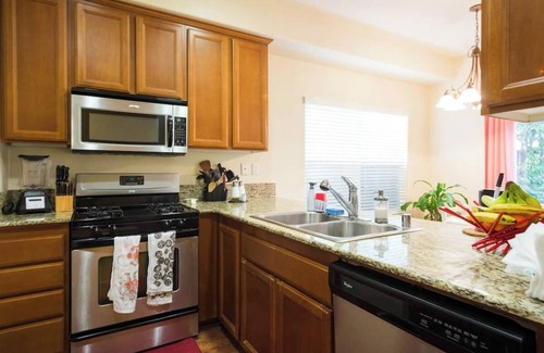 Davis Condo | Cozy Condo with Lots Nearby - Bedroom 2 - Females Only
