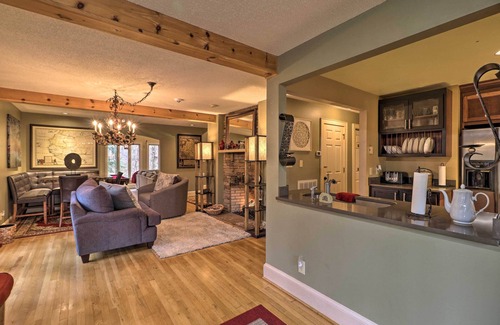 Conyers Cabin | Cozy Conyers Cabin w/Fireplace & Pool Table!