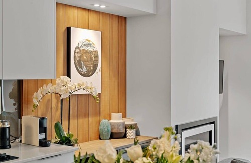 Arthur's Point Apartment | Cozy Coronet Peak Apartment at La Residence du Parc