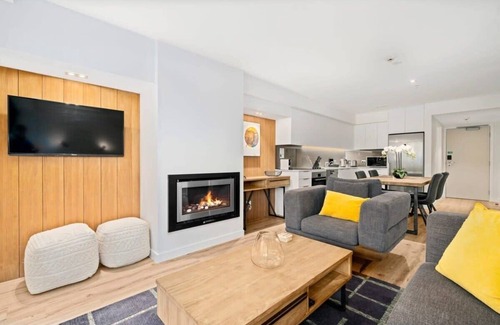 Arthur's Point Apartment | Cozy Coronet Peak Apartment at La Residence du Parc