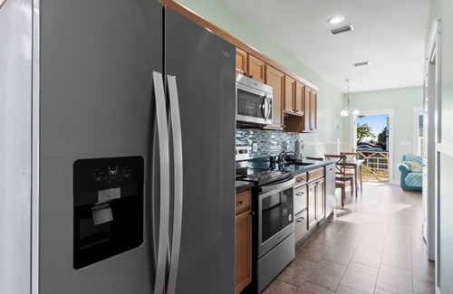 Port St. Joe Cottage | Cozy Cottage 1 of 4 with Bay Views| 2BR | Pool | Grill | Near Bay & Gulf