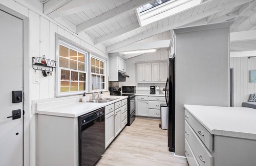 Milledgeville House | Cozy cottage, BIG water views