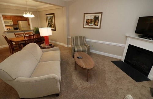 Lackey Cottage | Cozy Cottage get away in Historic Williamsburg VA