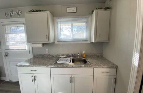Portage House | Cozy Cottage Guest House
