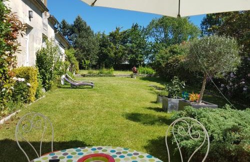 Emeville House | Cozy cottage & ideal closed garden