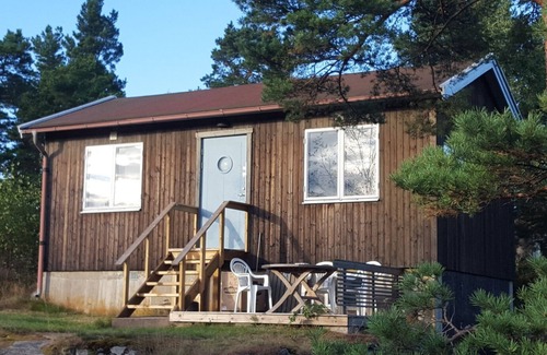 Tyreso O House | Cozy cottage in the Stockholm archipelago with fast internet