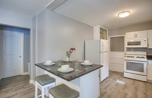 Urbana House | Cozy Cottage in Urbana Near The University of Illinois