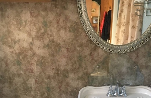 Waupaca Cottage | Cozy cottage in Waupaca