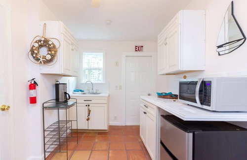 Palatka Cottage | Cozy Cottage near by the River