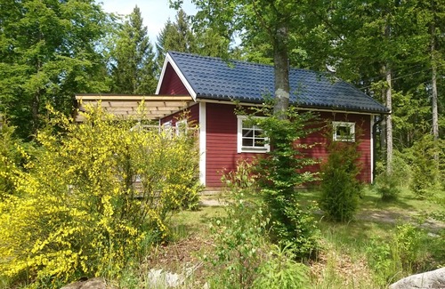 Hallaryd Cottage | Cozy cottage near the lake, including free Wi-Fi and own rowing boat